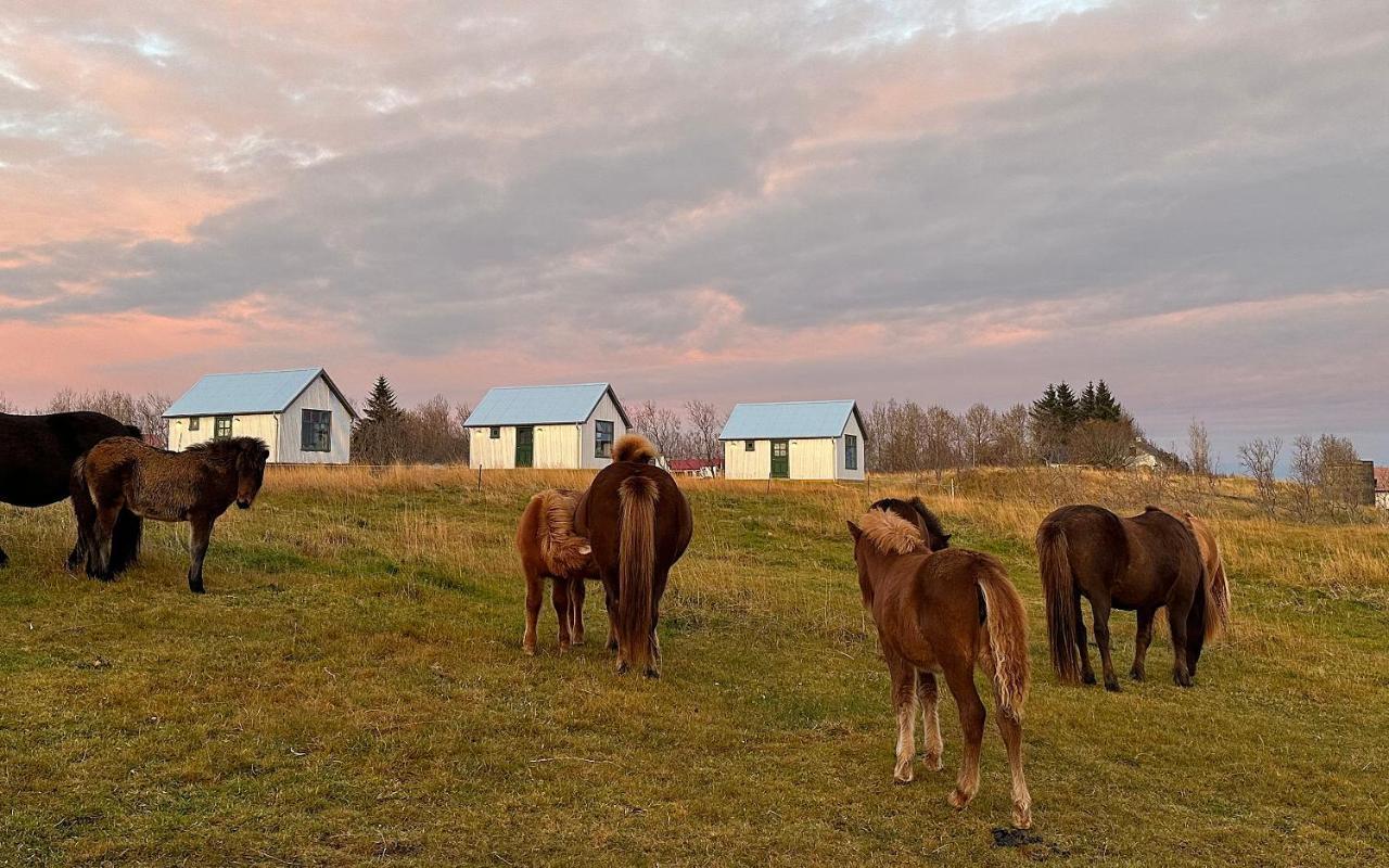 Askot Cottages Hella Bagian luar foto